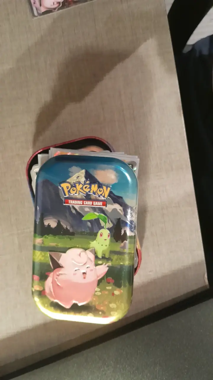 Lata de colección Pokémon - 4