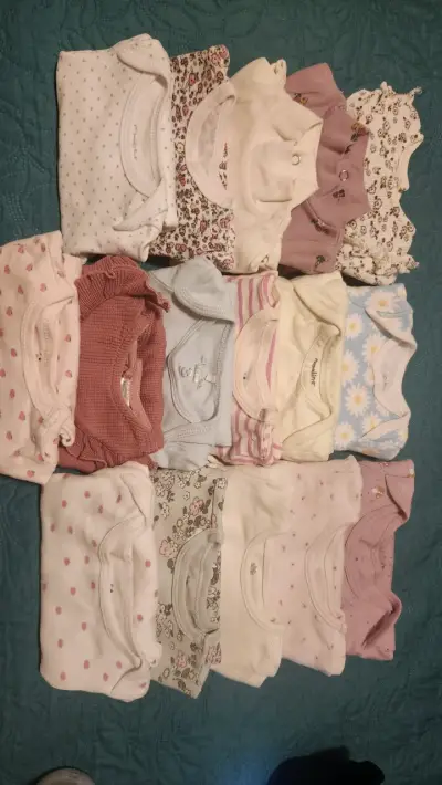 Lote de bodys para bebé - miniatura 1