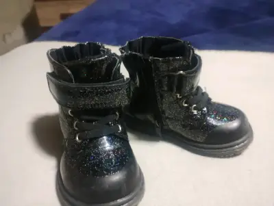 Botas infantiles glitter negras - miniatura 1