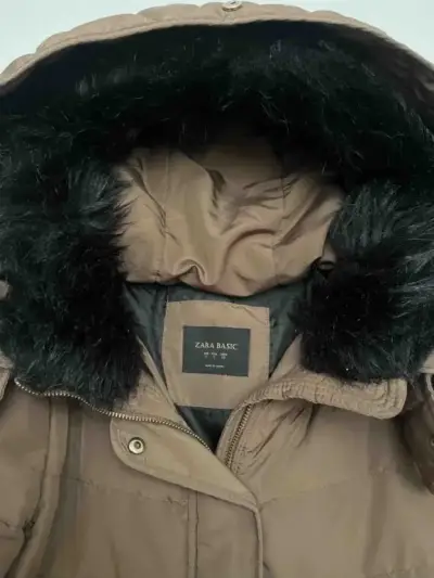Parka de plumas marrón Zara con capucha - miniatura 3