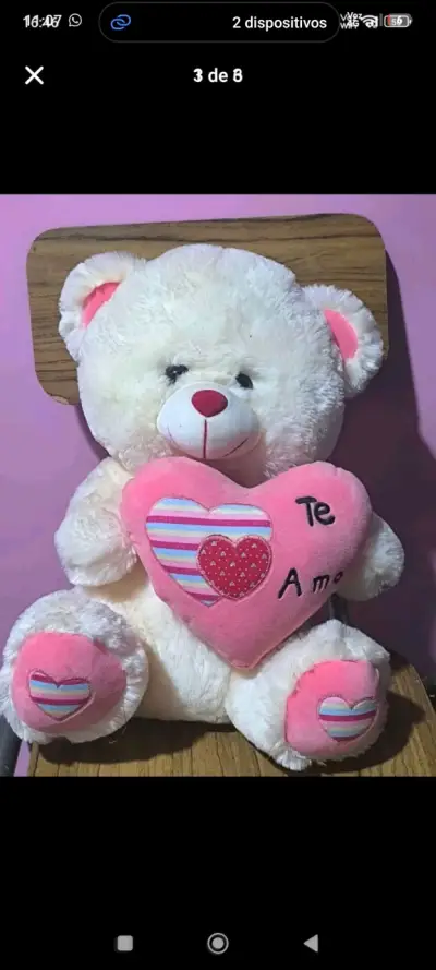 Osito de peluche con corazón - miniatura 1