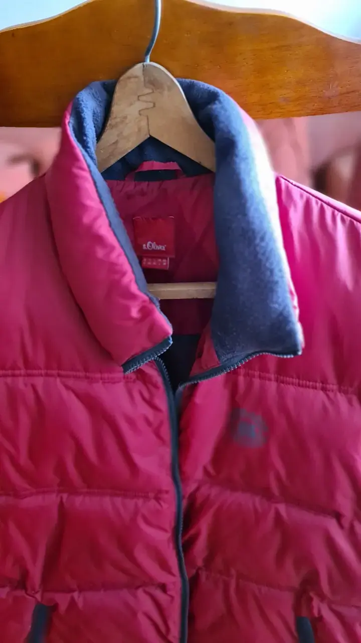 Parka acolchada roja de invierno. Sin mangas - 3