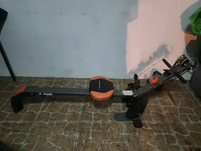 Máquina de remo gimnasio - miniatura 1