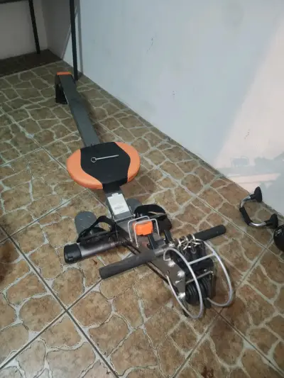 Máquina de remo gimnasio - miniatura 2