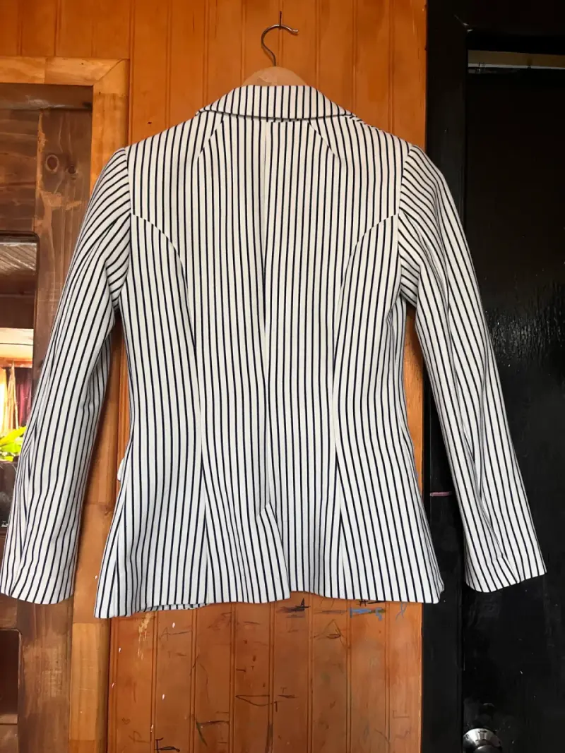 Blazer H&M rayado blanco y negro - 2