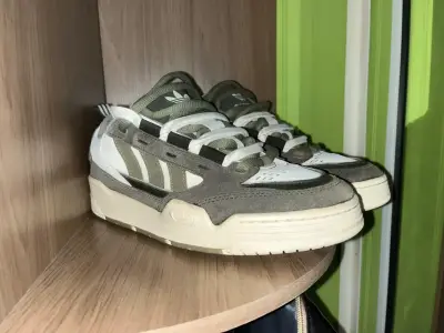 Zapatillas Adidas (ADI2000) - miniatura 1