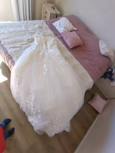 Vestido de novia Nuevo talla L - miniatura 3