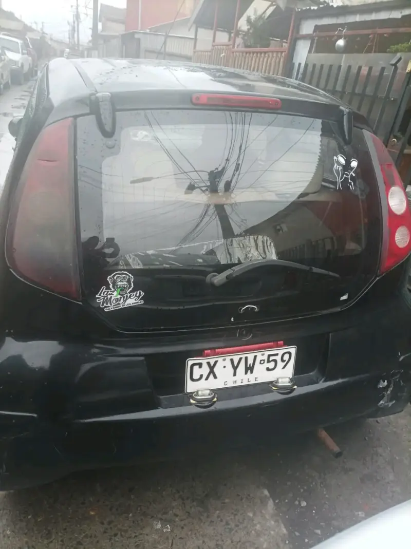 Auto BYD negro para repuestos - 2