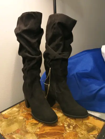 Botas de gamuza negras - miniatura 1