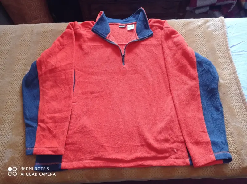 Chaqueta marrón con cremalleras - 3