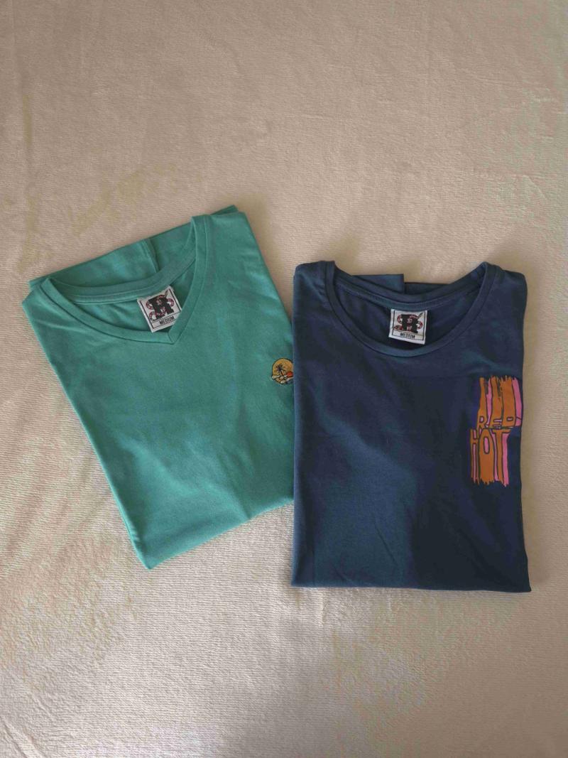 Poleras Red Hot JNS colores azul y verde - 6