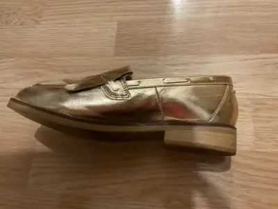 Zapatos de cuero dorados talla 37 - miniatura 5