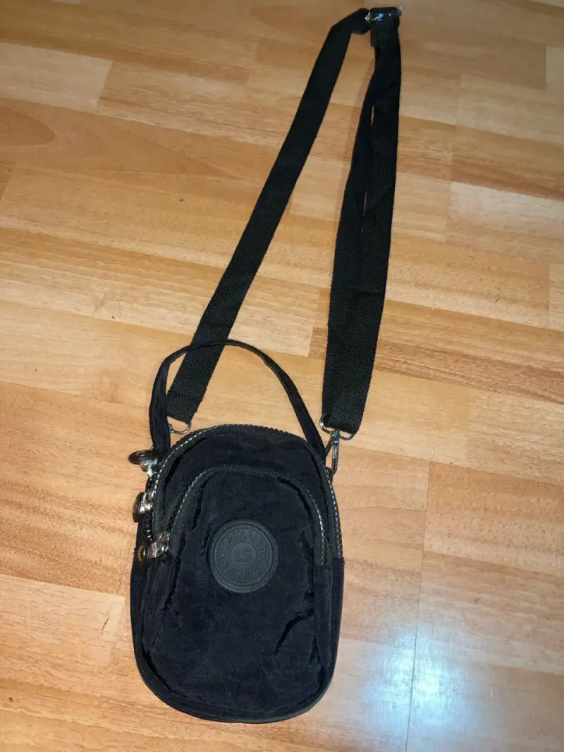 Mini bolso negro con correa unisex - 1