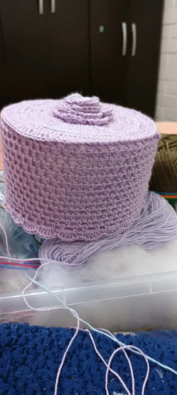Cubre rollo de papel tejido a crochet - 3