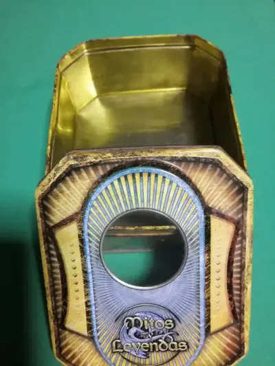 Caja metálica Mitos y Leyendas - miniatura 4