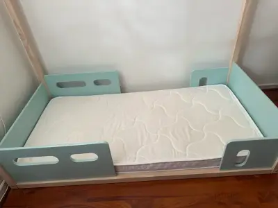 Cama infantil kidscool tipo Montessori  de madera - miniatura 4