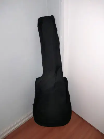 Guitarra clásica de madera - miniatura 3