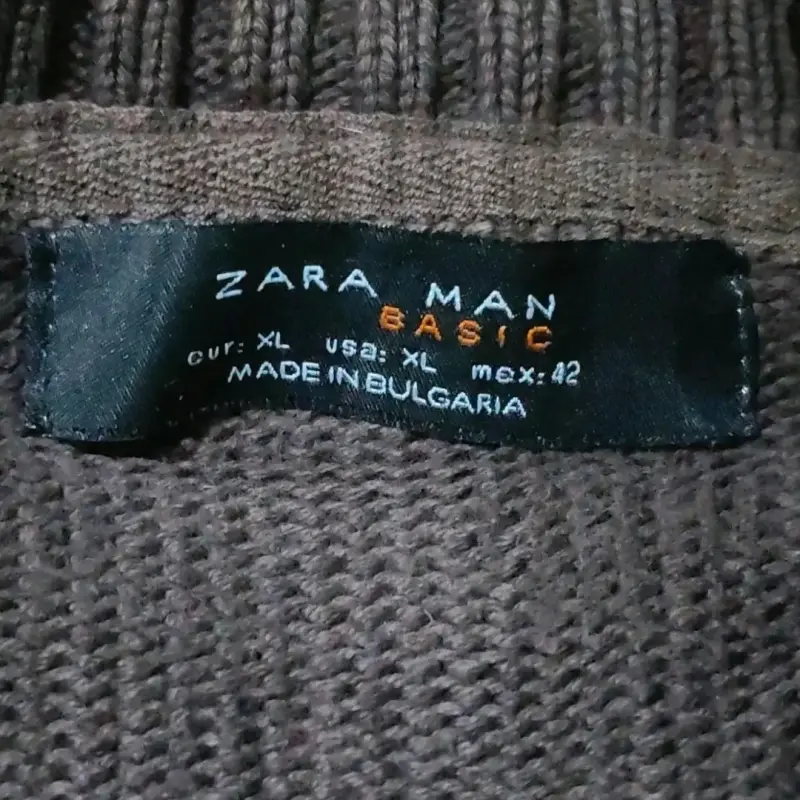 Suéter rayado marrón y negro - 3