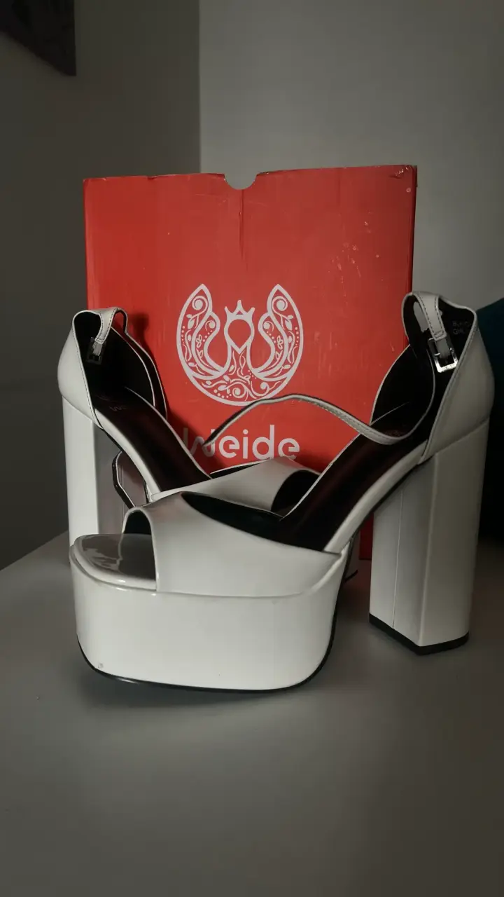 Sandalias tacón alto blancas Weide - 2