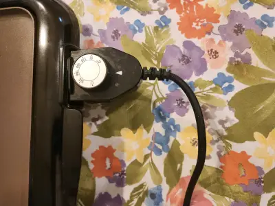 Parrilla eléctrica antiadherente - miniatura 3