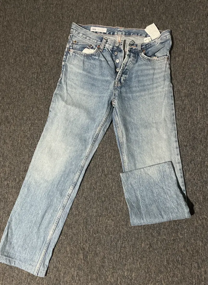 Jeans celestes Zara en buen estado