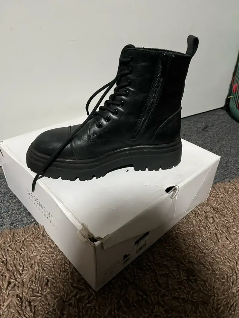 Botin negro - 2
