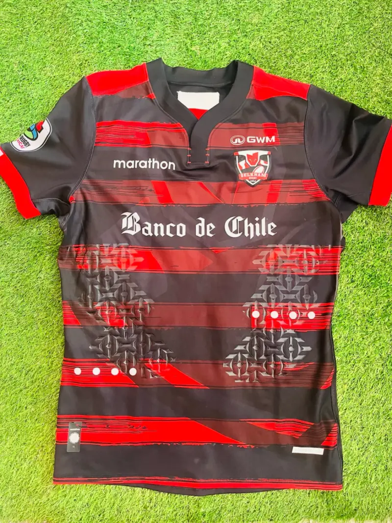 Camiseta rugby Selknam roja y negra - 2