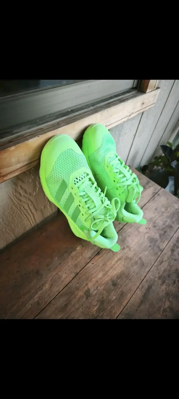 Zapatillas deportivas verdes - 1