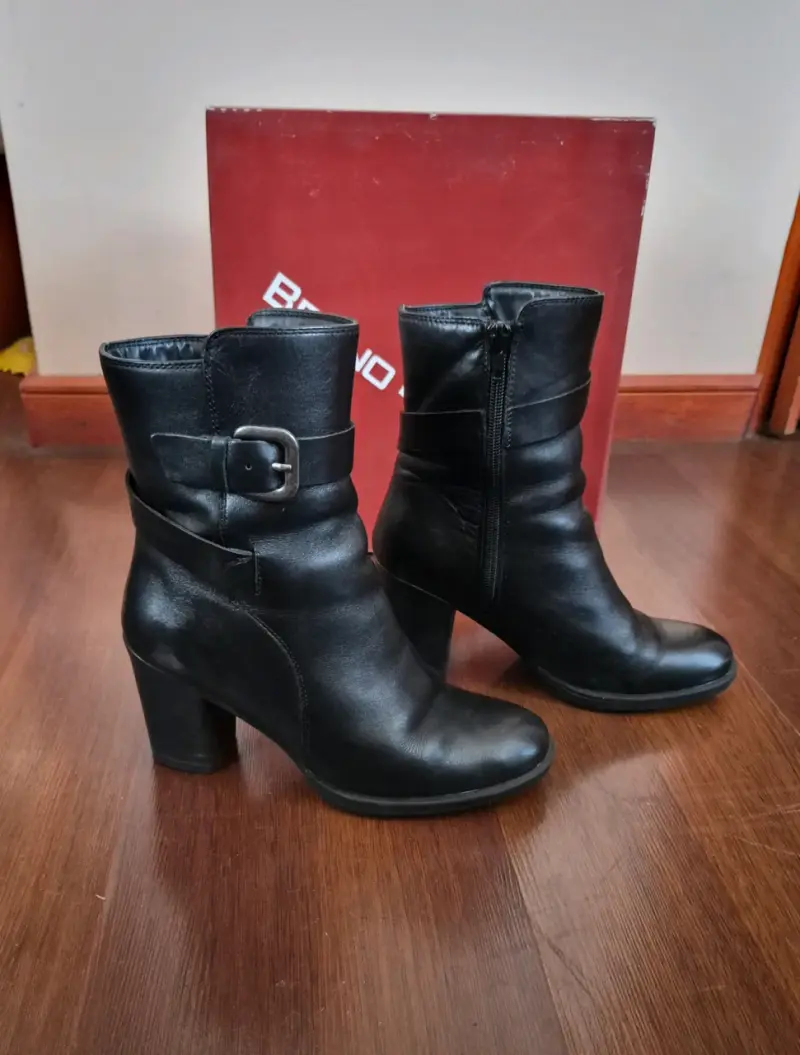 Botines negros de cuero - 2