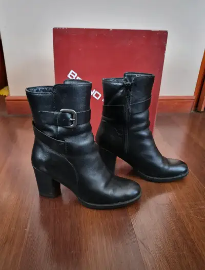 Botines negros de cuero - miniatura 2