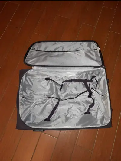 Maleta de viaje morada con ruedas - miniatura 4