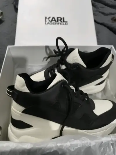 Zapatillas Karl Lagerfeld blanco y negro - miniatura 1