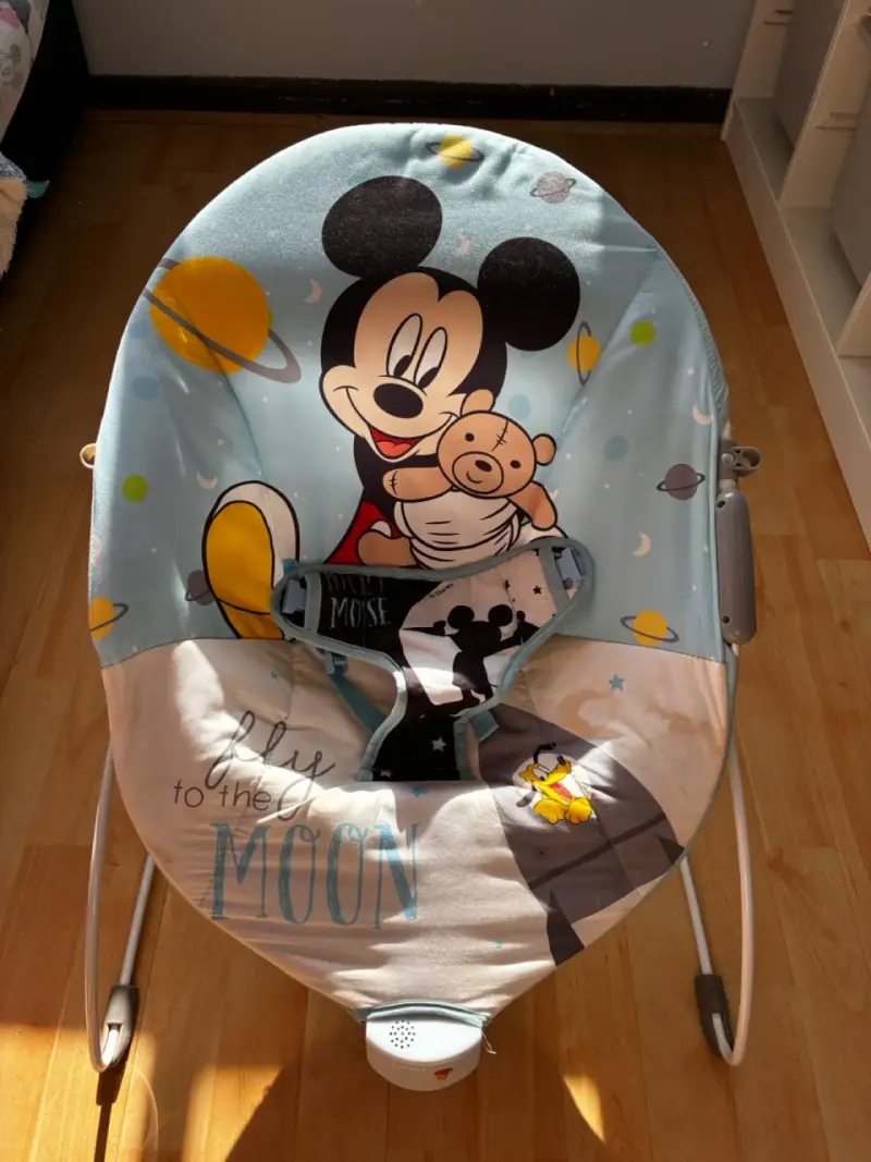 Silla mecedora infantil Mickey - 1