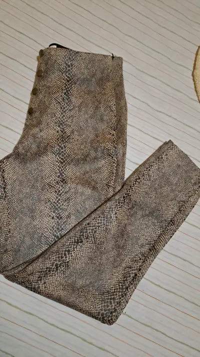 Pantalones estampado serpiente - miniatura 3