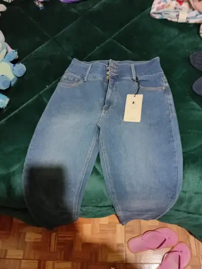 Jeans azules con etiqueta 🏷 nuevos - miniatura 1