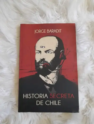 Libro 'Historia Secreta de Chile' - miniatura 1