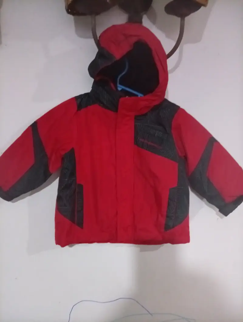 Chaqueta roja de niño Weatherproot. - 1
