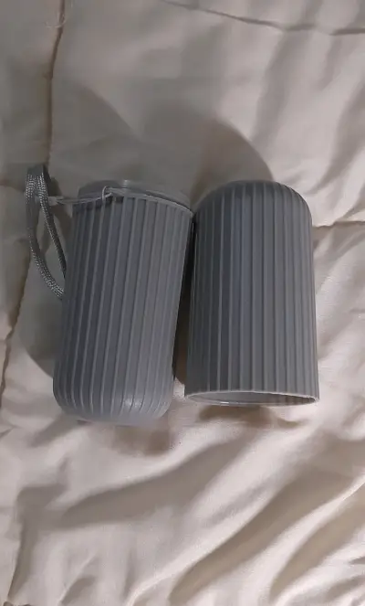 Estuche de silicona gris - miniatura 1