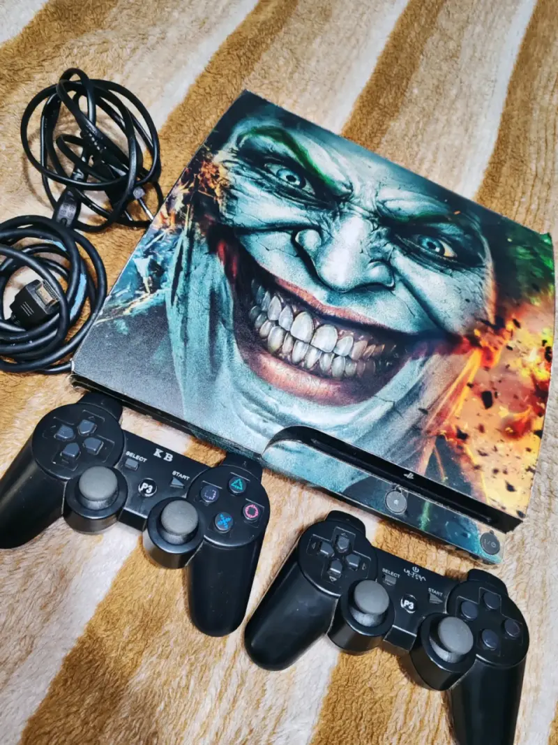 Consola PS3 con 26 juegos instalados - 1