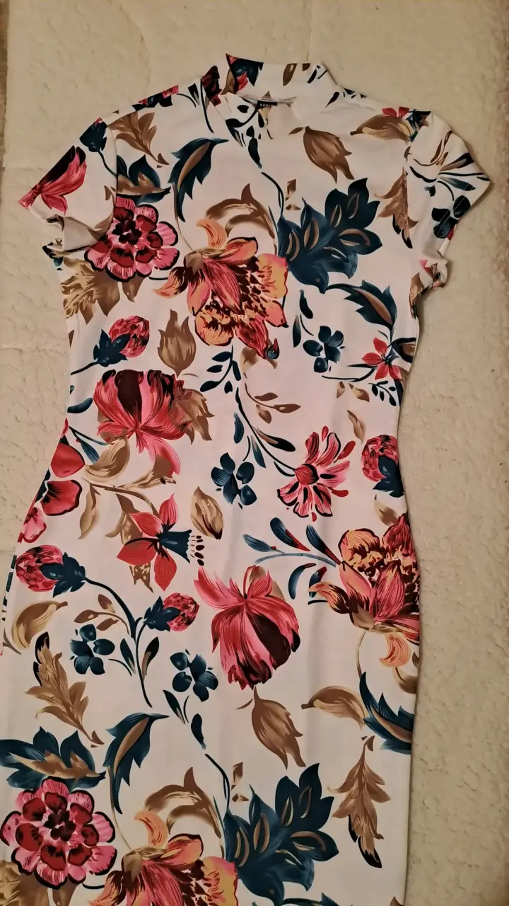 Vestido floral colorido - 1