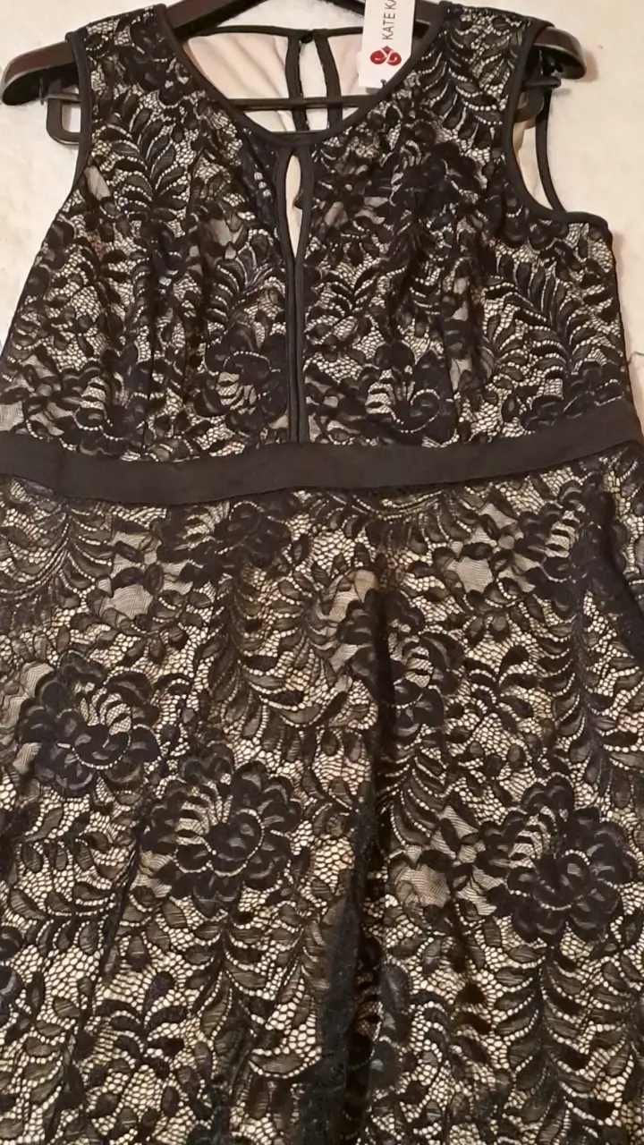 Vestido de encaje negro elegante - 4