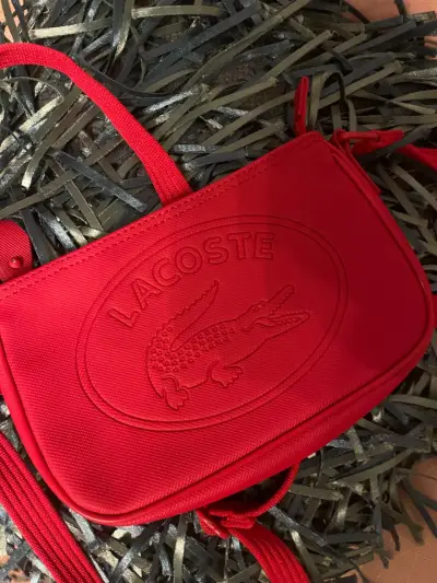 Bandolera Lacoste Original NF1024NC Roja Excelente - miniatura 1