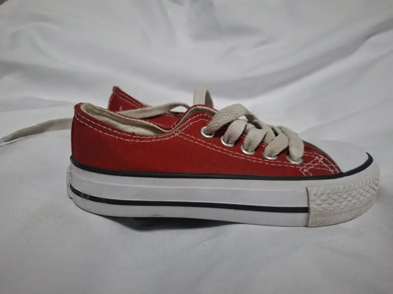 Zapatillas rojas para niños - 3