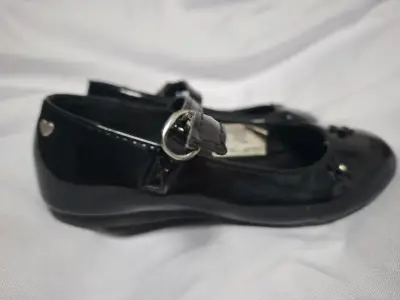 Zapatos negros de charol para niña - miniatura 3