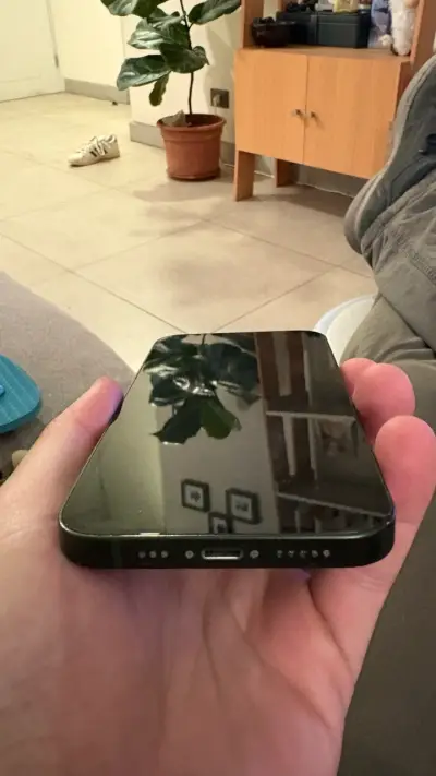 iPhone 13 con caja original - miniatura 2