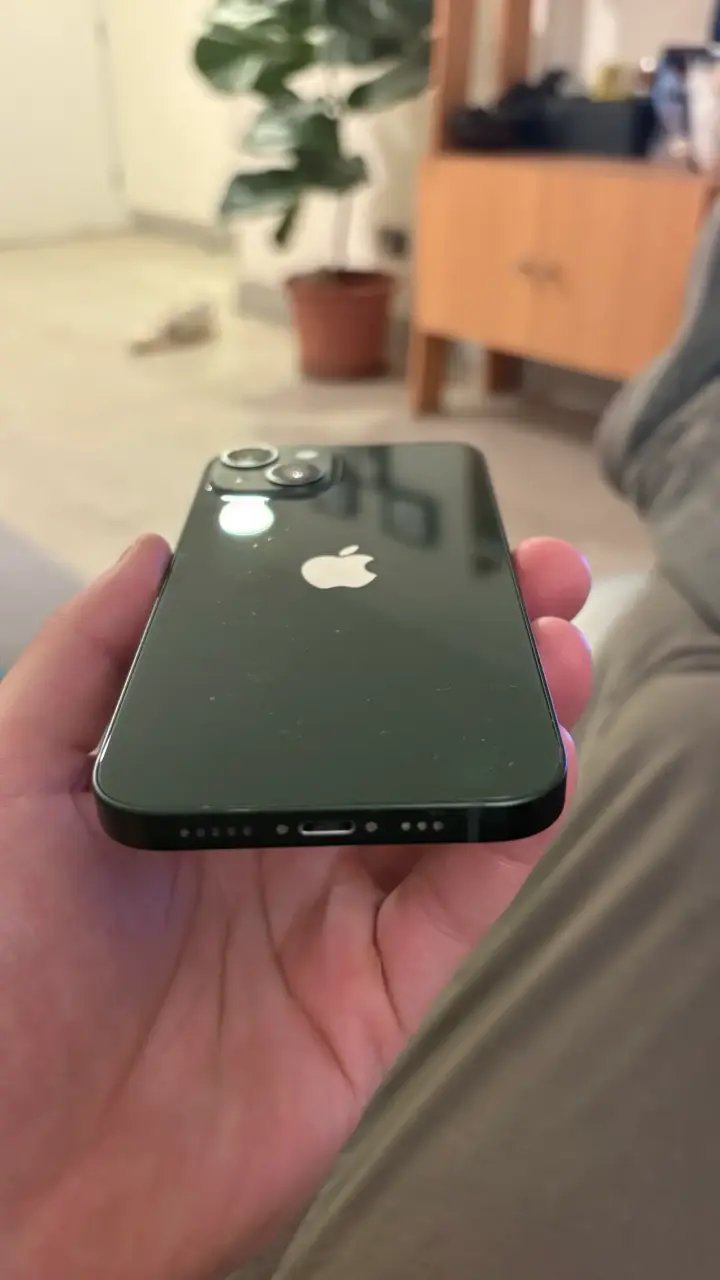 iPhone 13 con caja original - 3
