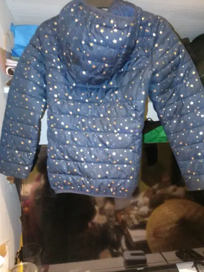 Chaqueta azul con estrellas - miniatura 2