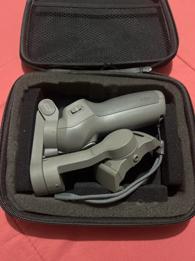 Estabilizador DJI Osmo Mobile 3 - 1