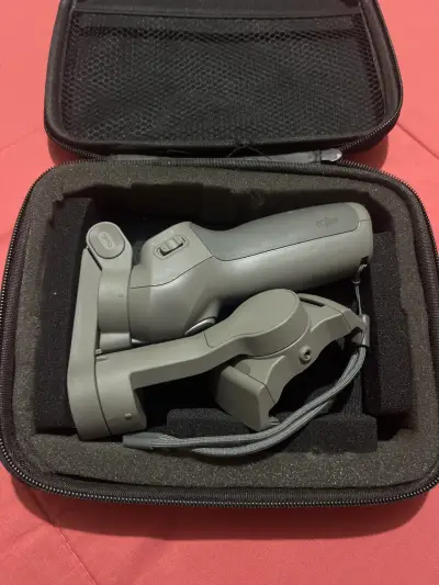Estabilizador DJI Osmo Mobile 3 - miniatura 1