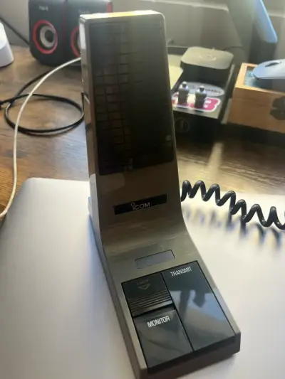 Micrófono Icom de escritorio - miniatura 1